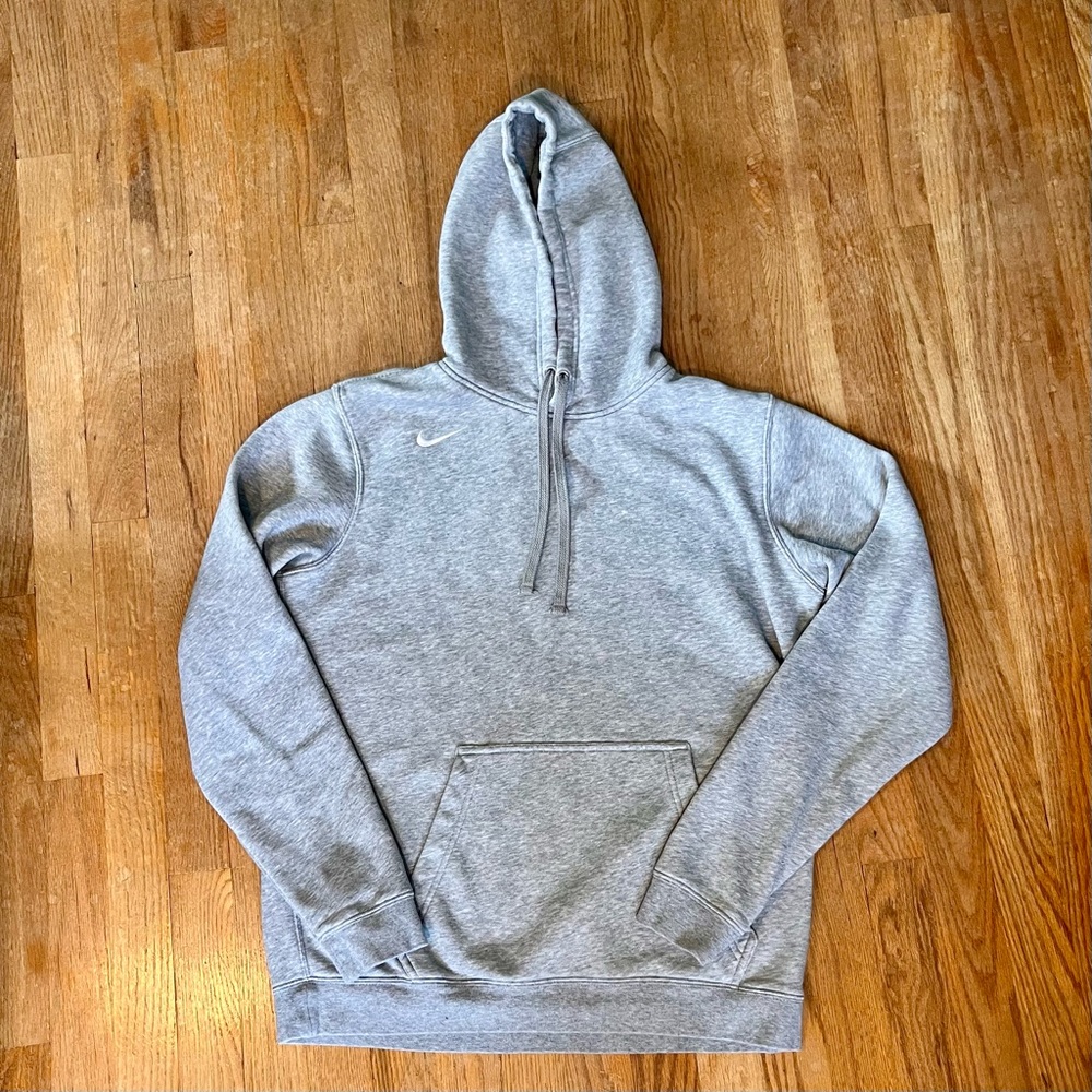 Light grey Nike hoodie!
